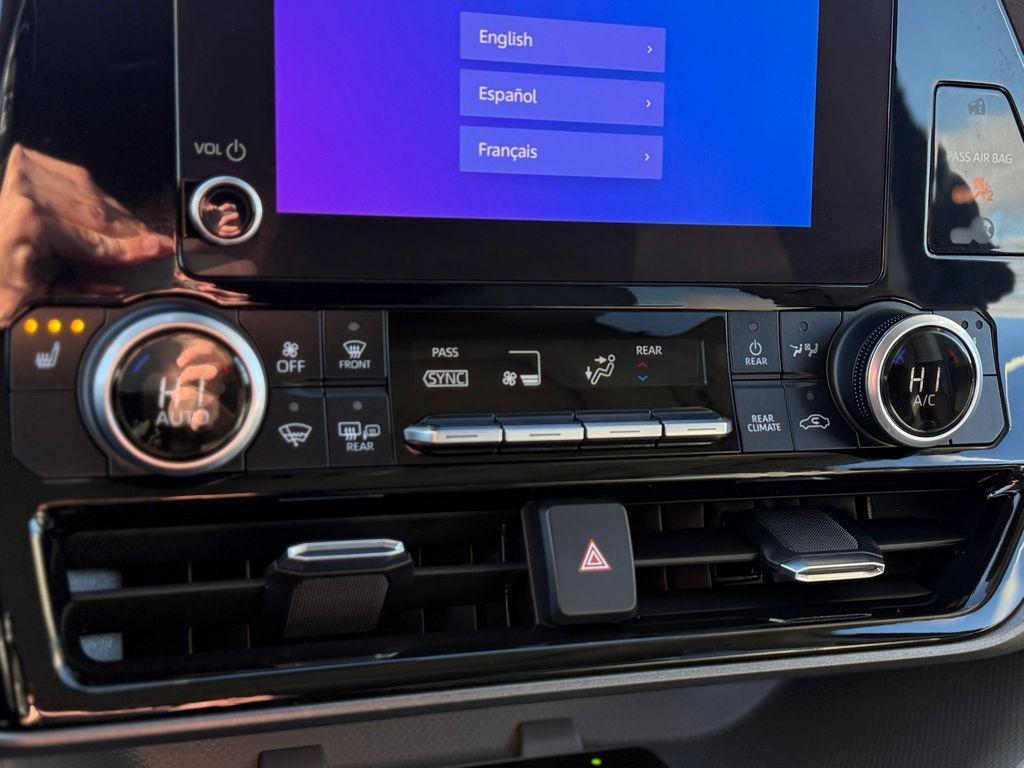 used 2023 Toyota Highlander car, priced at $37,475