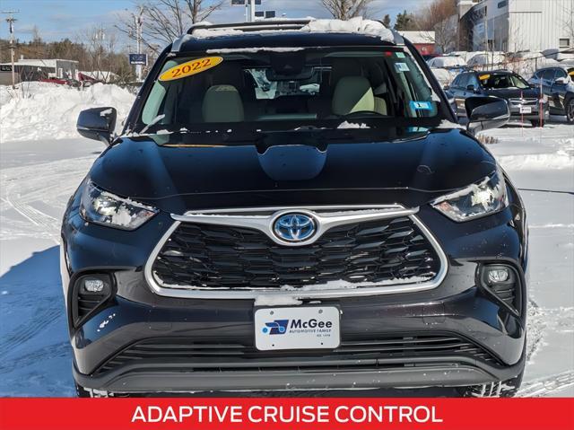 used 2022 Toyota Highlander Hybrid car, priced at $34,166