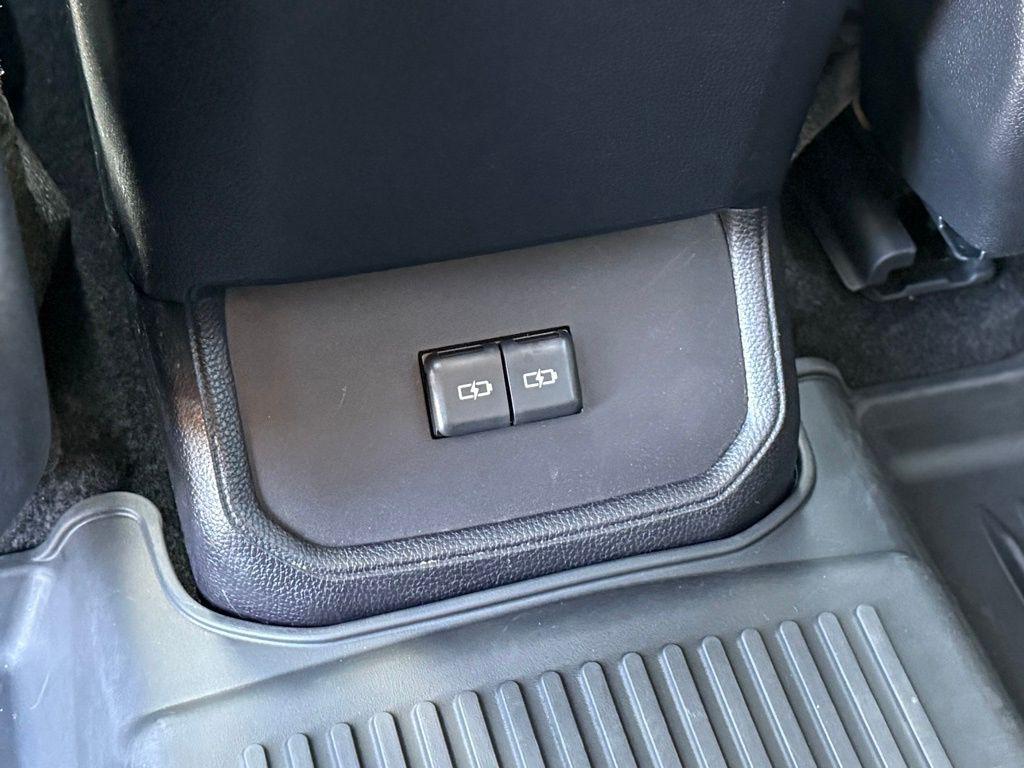 used 2024 Toyota Highlander car, priced at $39,855