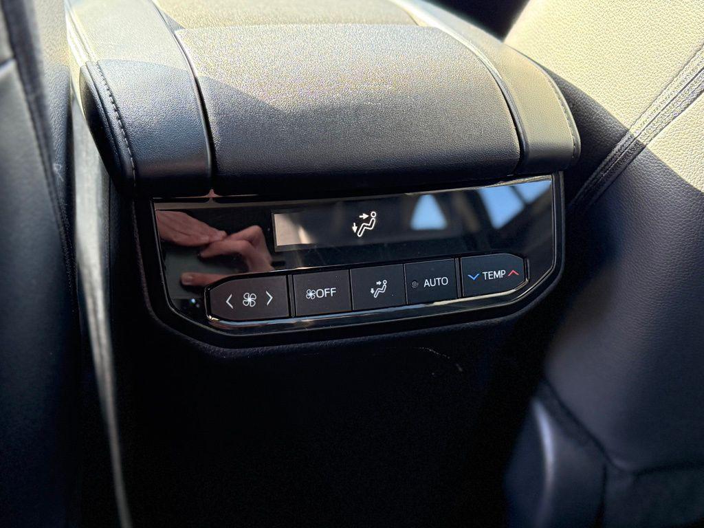 used 2024 Toyota Highlander car, priced at $39,855