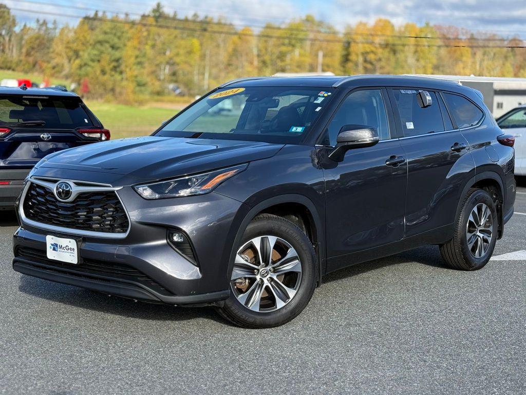 used 2024 Toyota Highlander car, priced at $41,988
