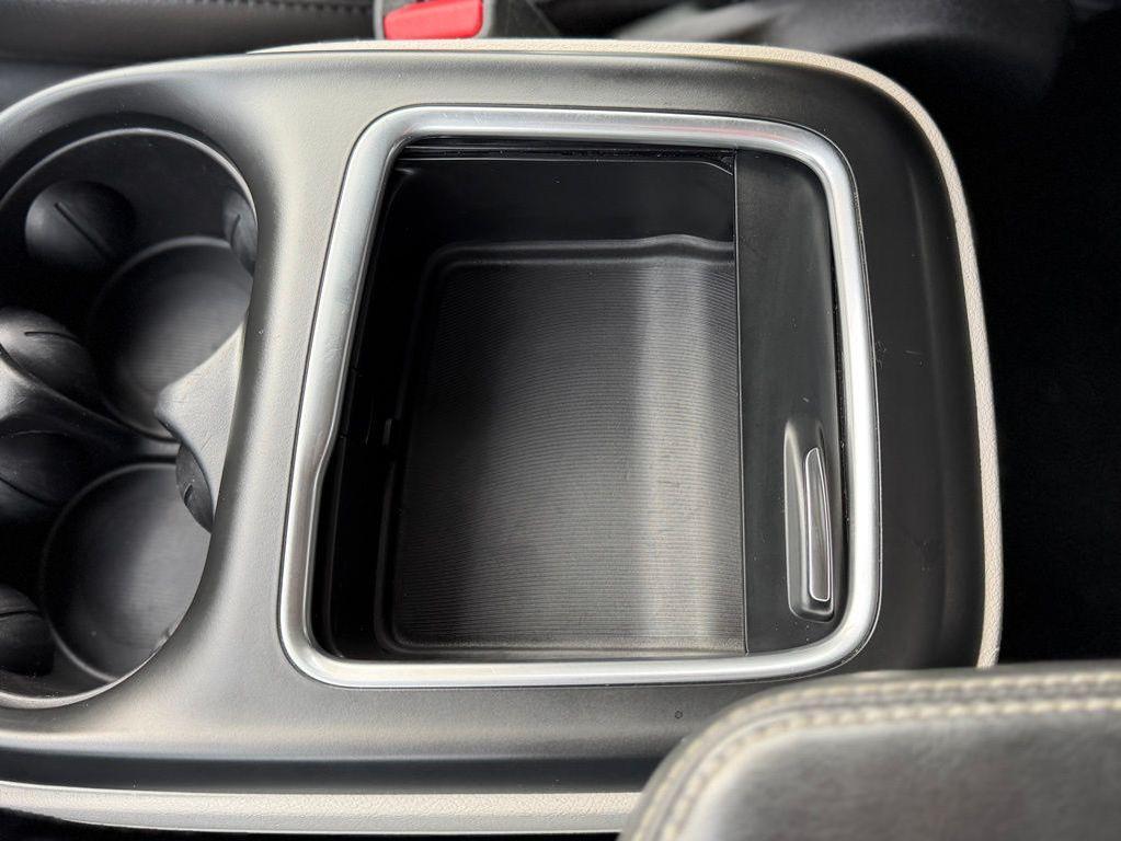 used 2022 Chrysler Pacifica Hybrid car, priced at $26,314