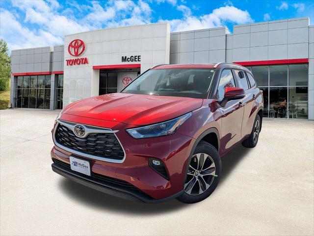 new 2025 Toyota Highlander car, priced at $44,778