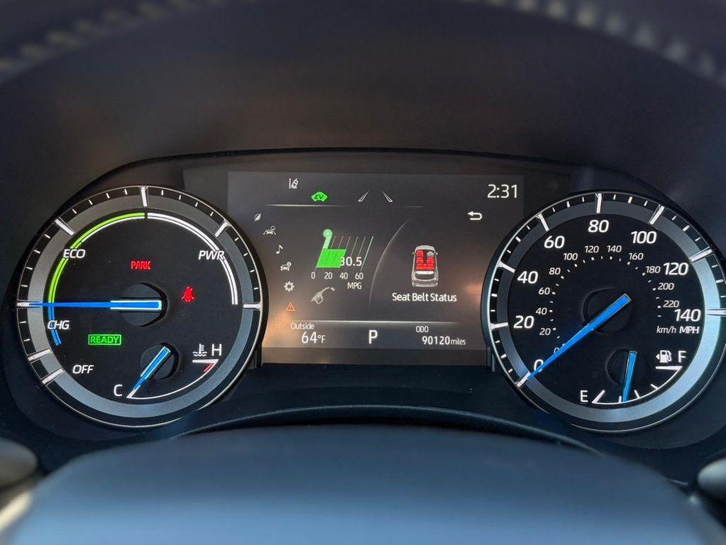 used 2021 Toyota Highlander Hybrid car, priced at $28,289