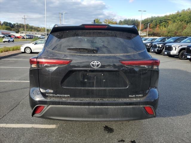 used 2022 Toyota Highlander car, priced at $32,769