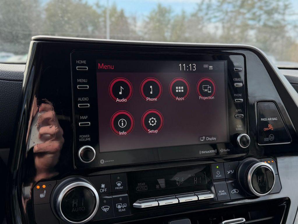 used 2022 Toyota Highlander car, priced at $31,263