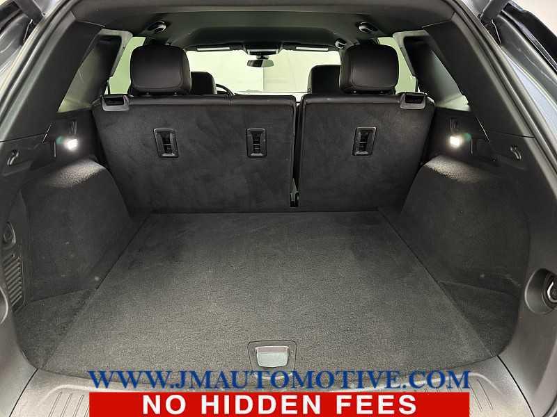 used 2022 Cadillac XT5 car, priced at $30,995