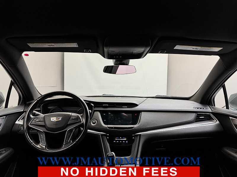 used 2022 Cadillac XT5 car, priced at $30,995