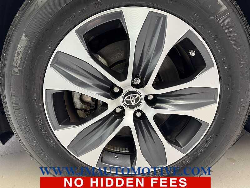 used 2023 Toyota Highlander car, priced at $37,995