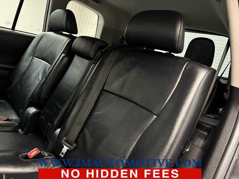 used 2013 Toyota Highlander car, priced at $14,995