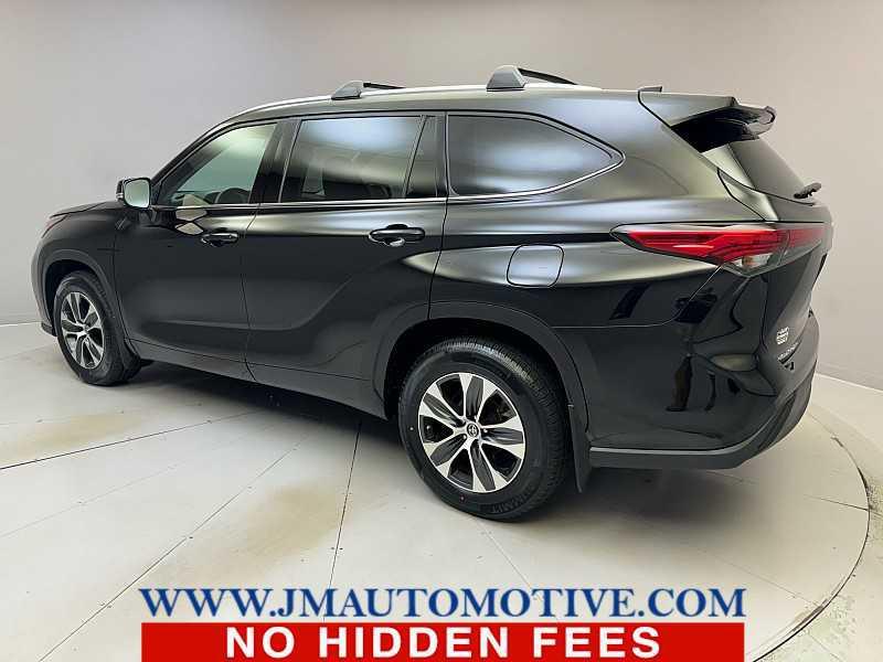 used 2021 Toyota Highlander car, priced at $35,995