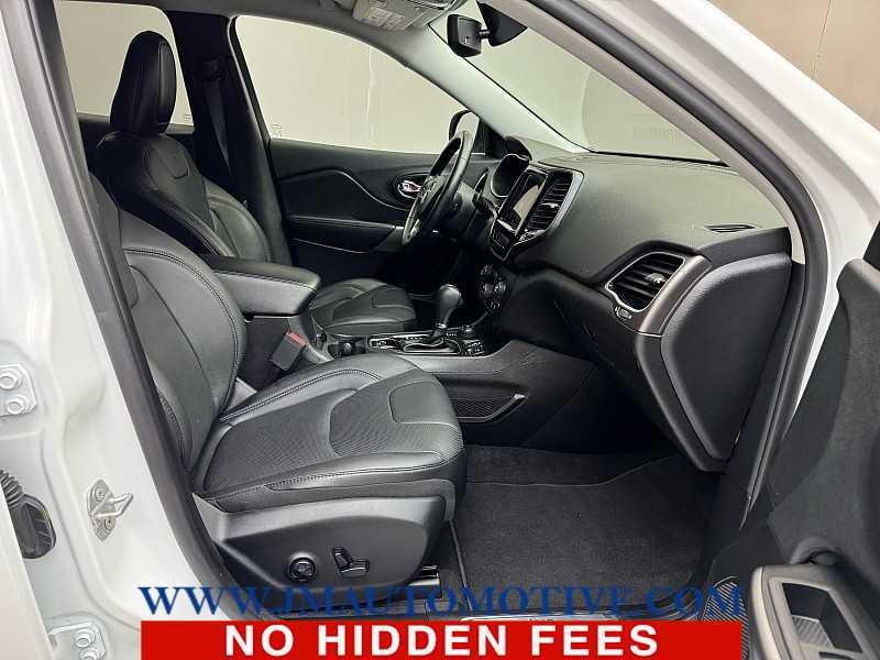 used 2019 Jeep Cherokee car, priced at $17,995