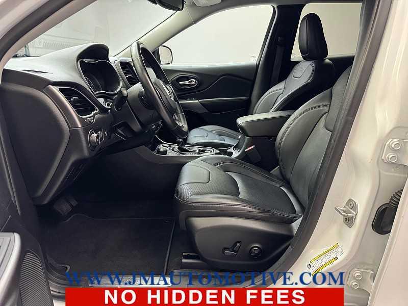 used 2019 Jeep Cherokee car, priced at $17,995