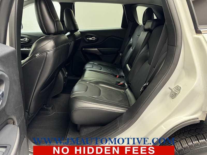 used 2019 Jeep Cherokee car, priced at $17,995