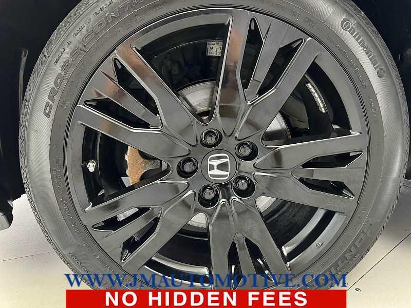 used 2022 Honda Pilot car, priced at $31,995