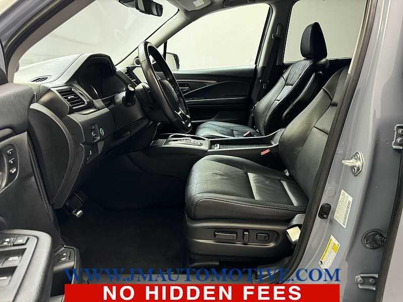 used 2022 Honda Pilot car, priced at $31,995