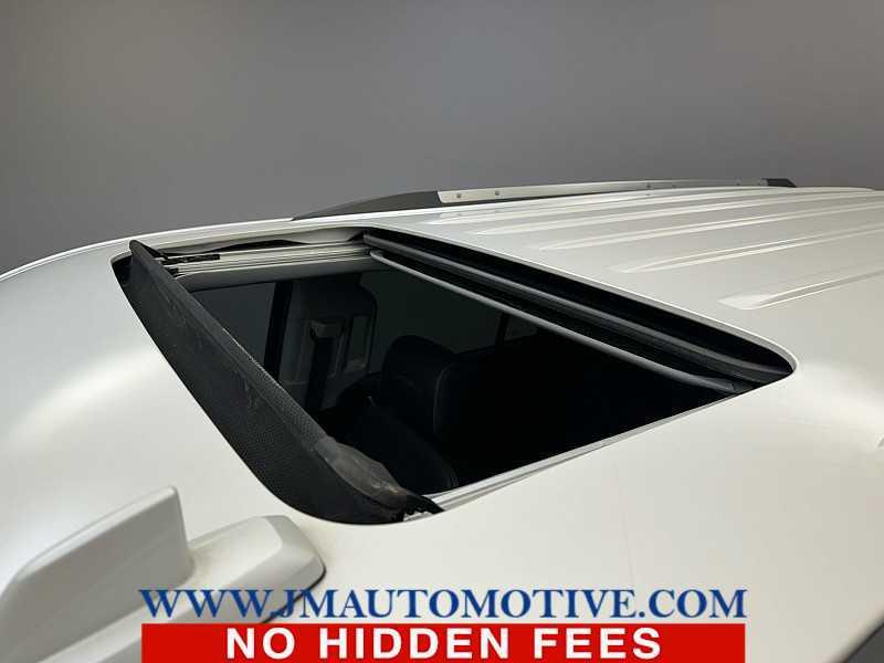 used 2018 GMC Yukon car, priced at $30,995