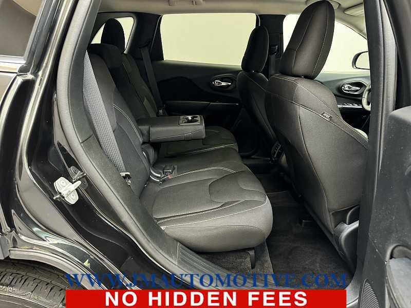 used 2016 Jeep Cherokee car, priced at $12,995