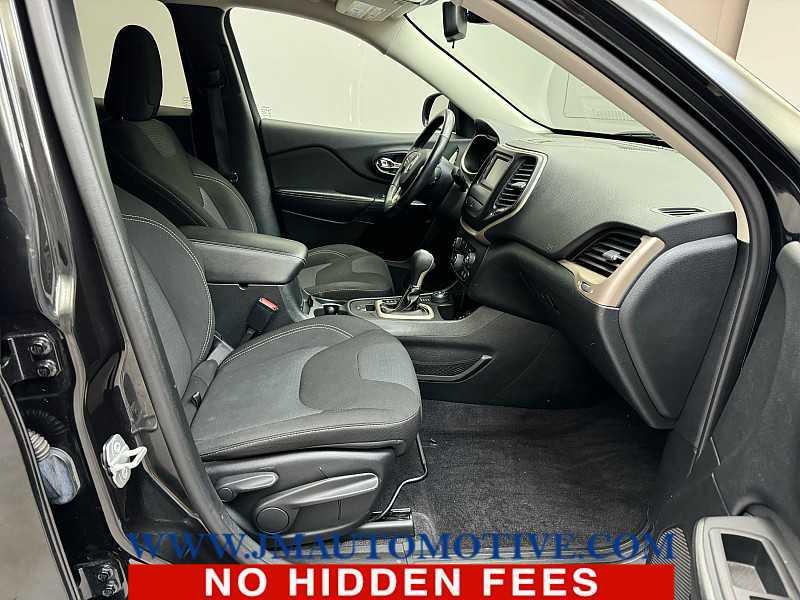 used 2016 Jeep Cherokee car, priced at $12,995