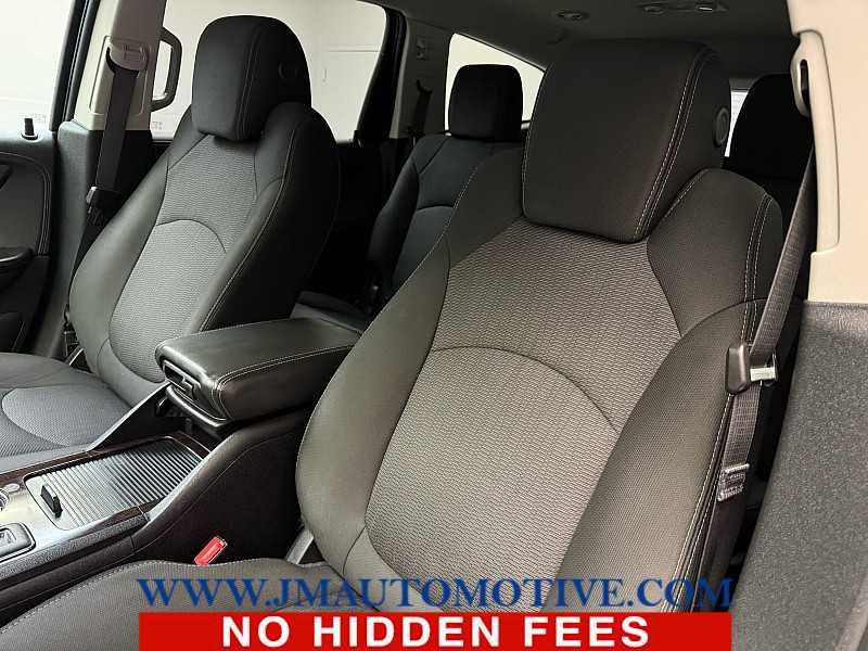 used 2017 Chevrolet Traverse car, priced at $16,995