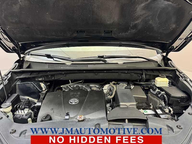 used 2018 Toyota Highlander car, priced at $21,995