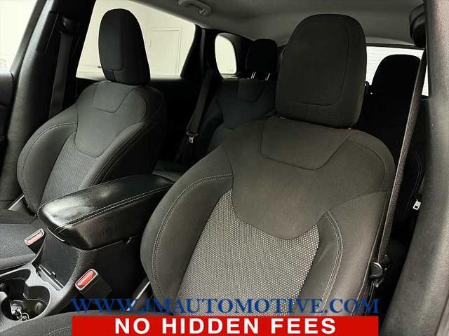 used 2020 Jeep Cherokee car, priced at $14,995