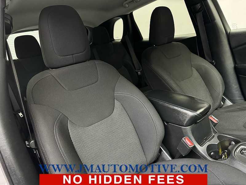 used 2020 Jeep Cherokee car, priced at $14,995