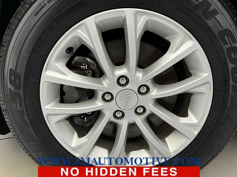 used 2020 Jeep Cherokee car, priced at $14,995