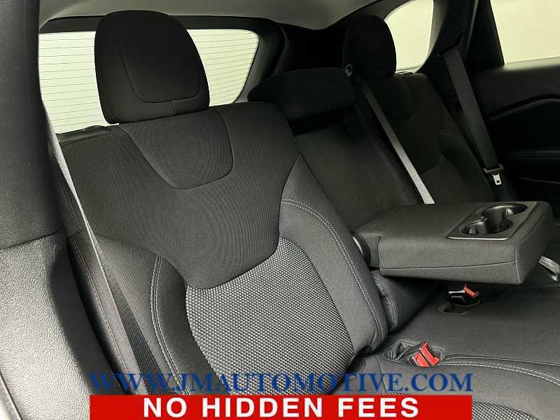 used 2020 Jeep Cherokee car, priced at $14,995
