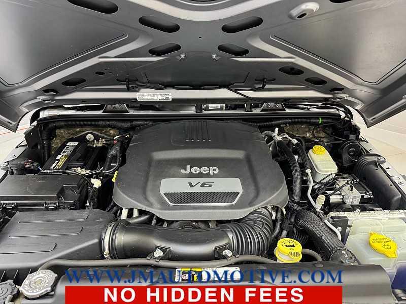 used 2015 Jeep Wrangler Unlimited car, priced at $18,995