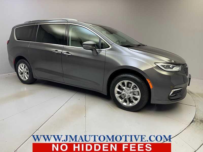 used 2021 Chrysler Pacifica car, priced at $36,995