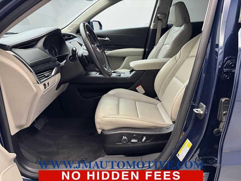 used 2020 Cadillac XT4 car, priced at $26,995