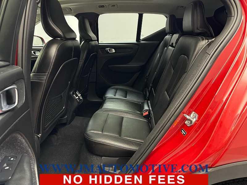 used 2019 Volvo XC40 car, priced at $22,995