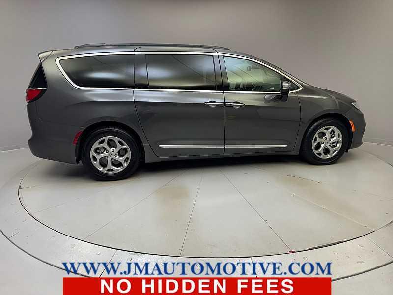 used 2023 Chrysler Pacifica car, priced at $25,995
