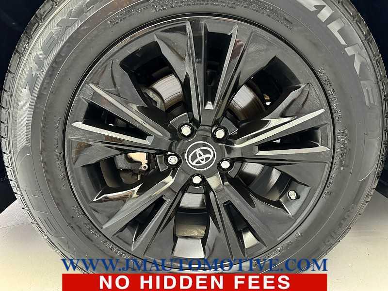 used 2019 Toyota Highlander car, priced at $23,995