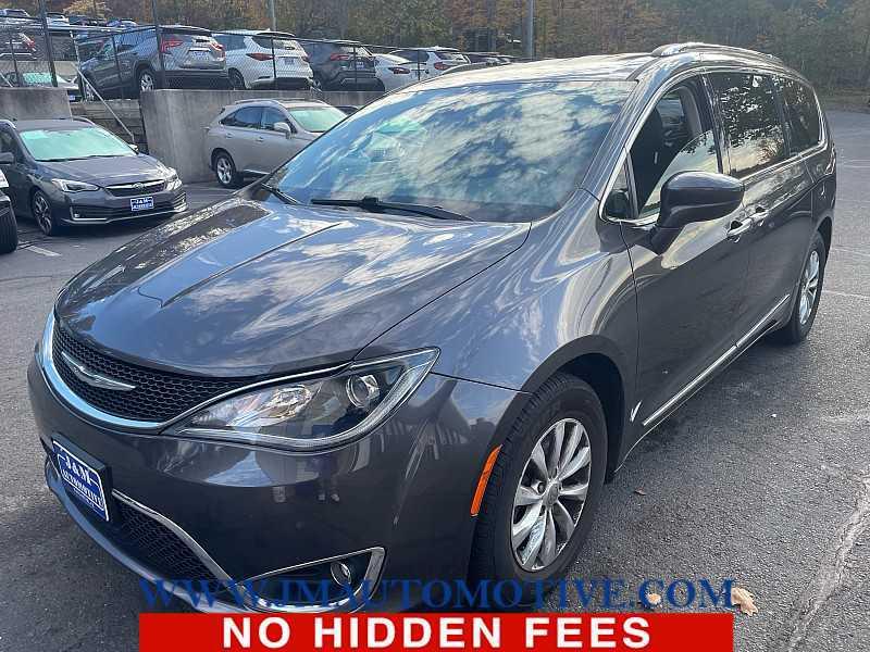 used 2018 Chrysler Pacifica car, priced at $16,995