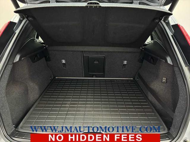 used 2019 Volvo XC40 car, priced at $19,995