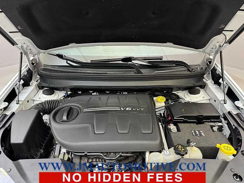 used 2019 Jeep Cherokee car, priced at $16,995