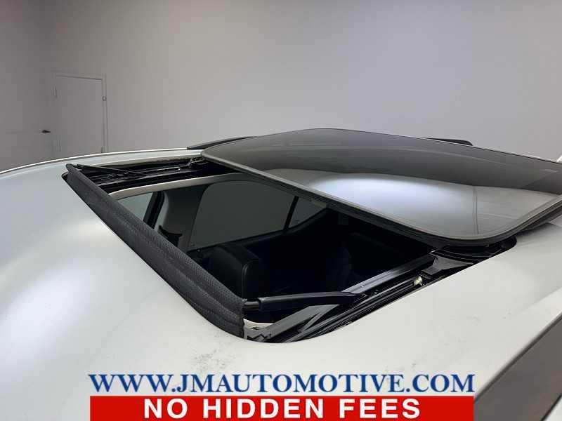 used 2021 Chevrolet Traverse car, priced at $30,995