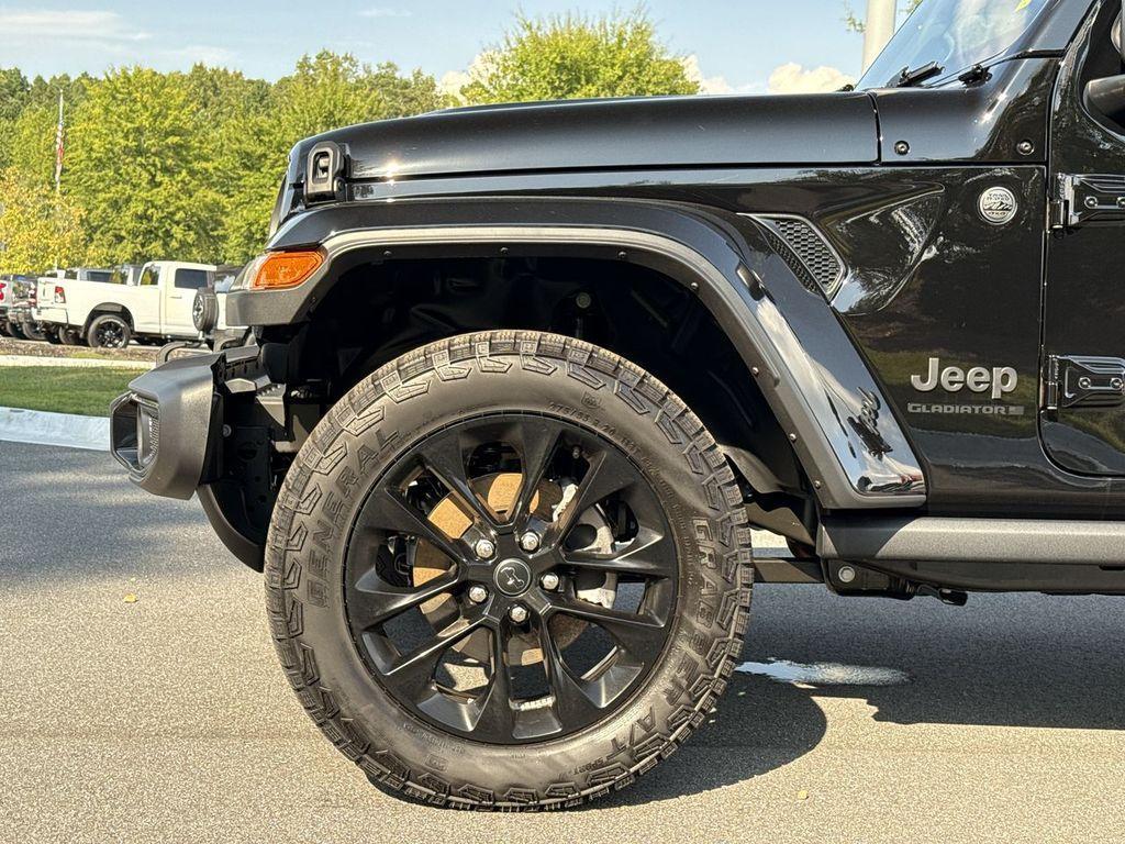 new 2025 Jeep Gladiator car, priced at $37,294