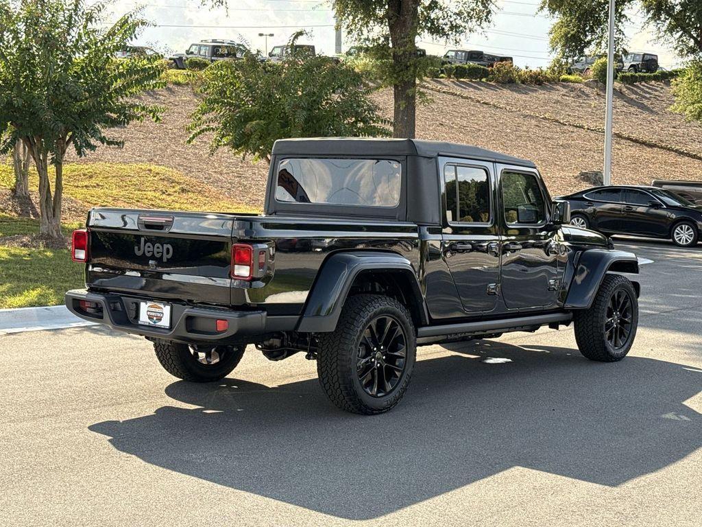 new 2025 Jeep Gladiator car, priced at $37,294