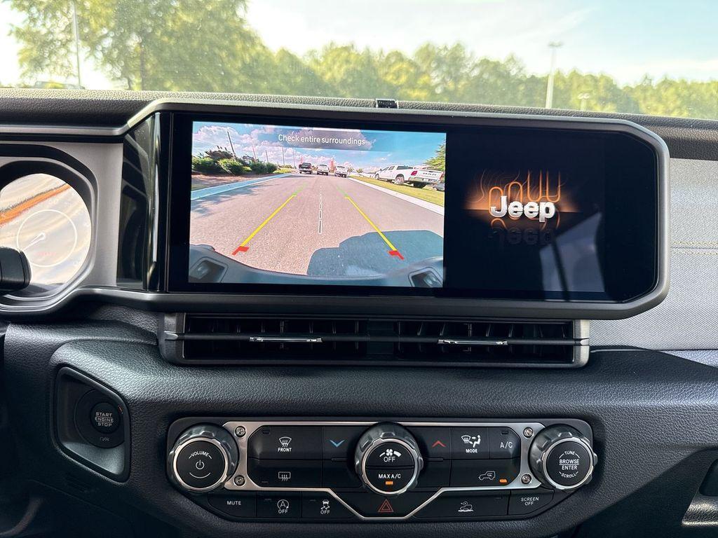 new 2025 Jeep Gladiator car, priced at $37,294