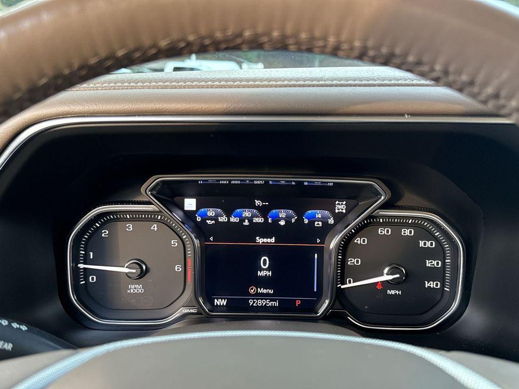 used 2021 GMC Yukon car, priced at $45,473