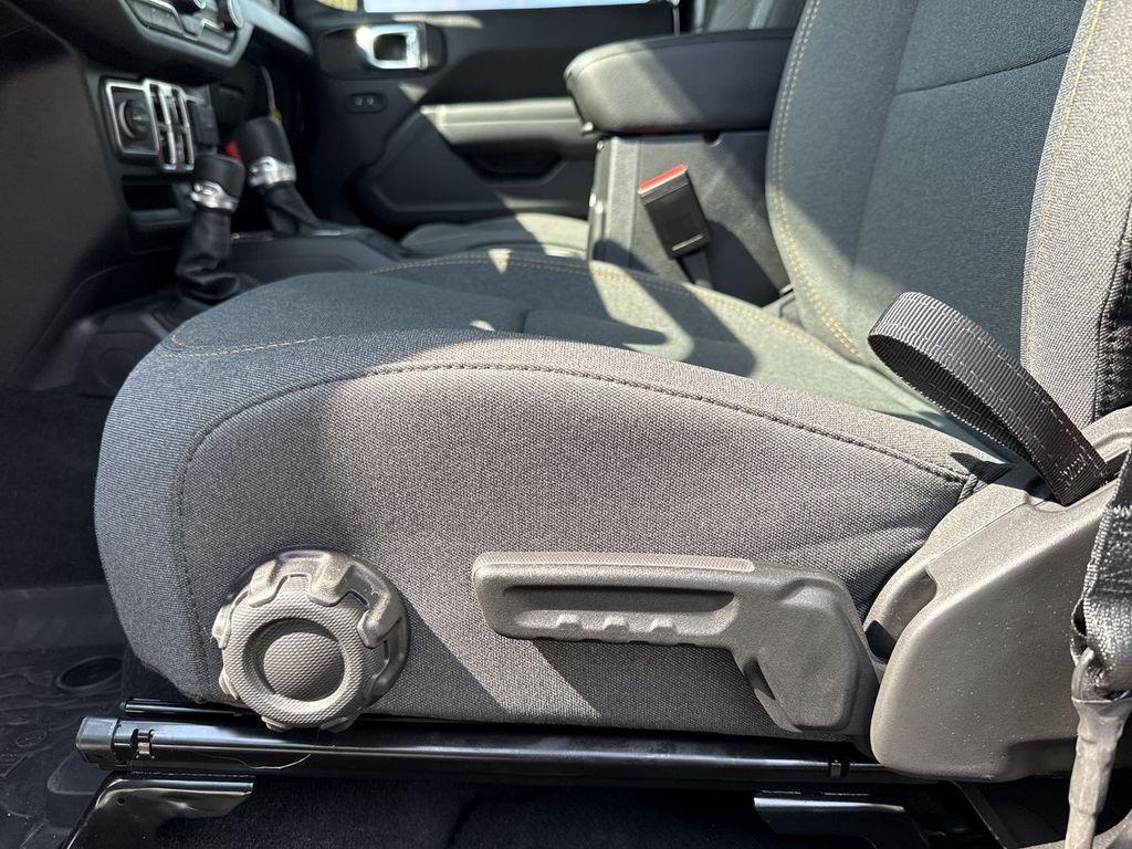 new 2025 Jeep Wrangler car, priced at $38,327