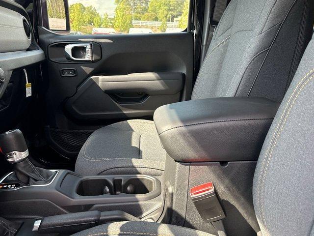 new 2025 Jeep Wrangler car, priced at $36,885