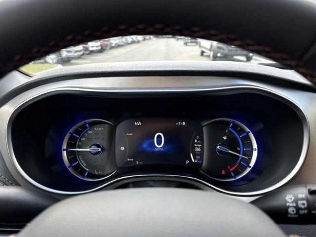 new 2025 Chrysler Pacifica Hybrid car, priced at $48,536
