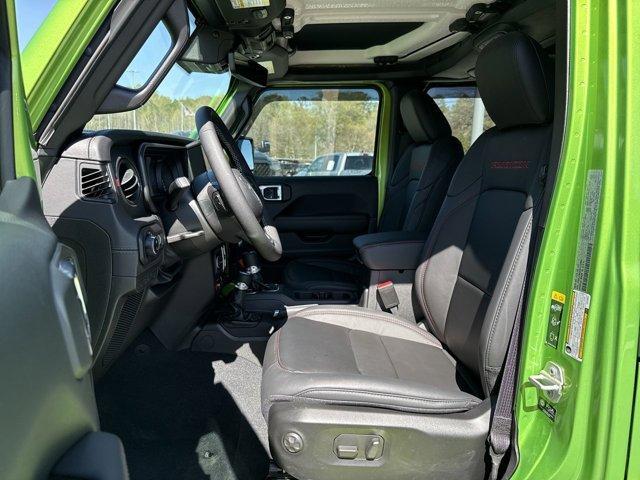 new 2025 Jeep Gladiator car, priced at $55,605