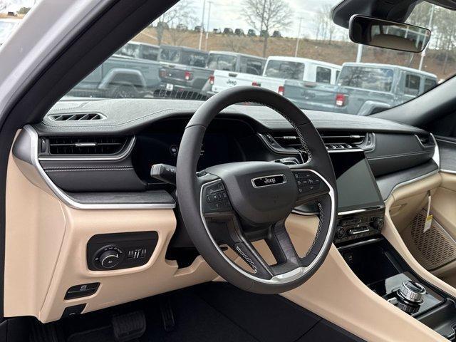 new 2025 Jeep Grand Cherokee L car, priced at $46,945