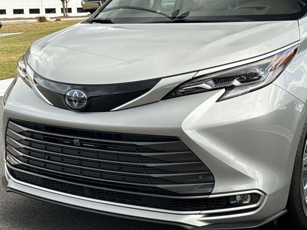 used 2023 Toyota Sienna car, priced at $49,199