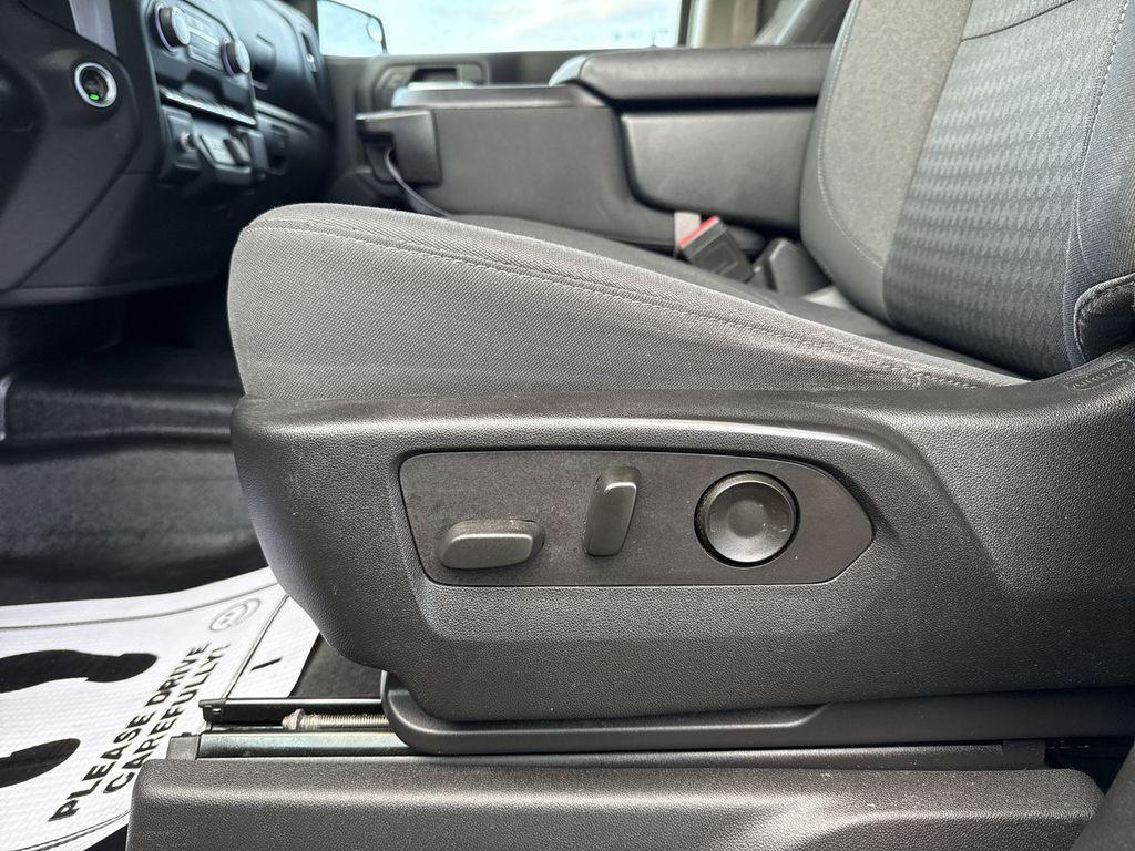 used 2022 Chevrolet Silverado 1500 car, priced at $33,384